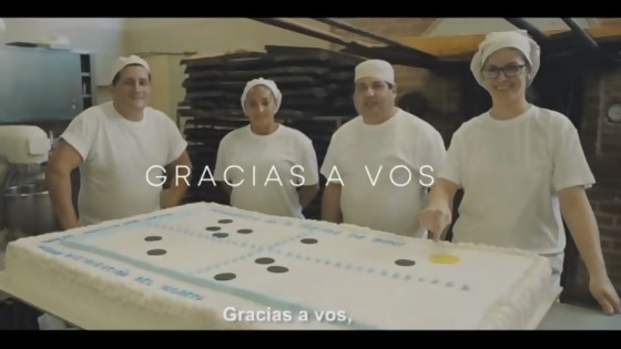 El merengue que armó el spot de Presidencia para ganar la interna — Columna de Darwin — No Toquen Nada | El Espectador 810