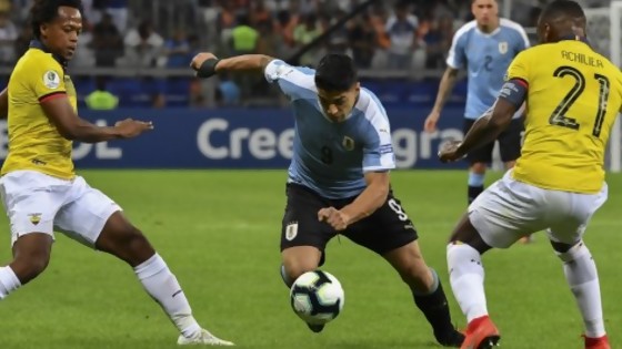 El triunfo de Uruguay ante los bolivianos con cuerpos de deportistas — Darwin - Columna Deportiva — No Toquen Nada | El Espectador 810