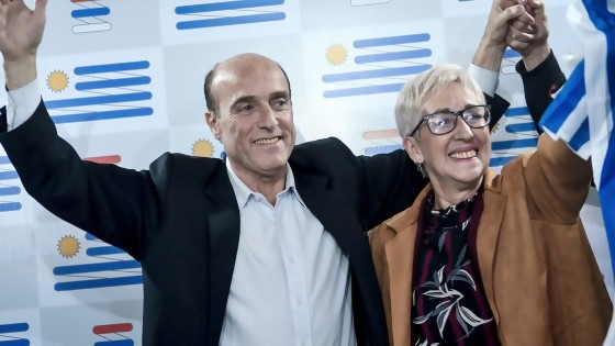 El gerontocidio de Martínez y la faquir de asamblea — Columna de Darwin — No Toquen Nada | El Espectador 810