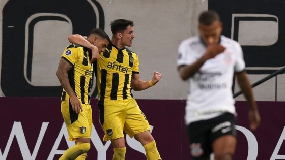 Peñarol ganó en Brasil y se ilusiona con el futuro — Deportes — Primera Mañana | El Espectador 810