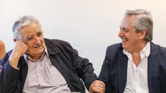 El llamado de Alberte a Mujica / La última de Lavozdelaciencia: No al Test de Anticuerpos, sí a La Filosofía Franfruter — Columna de Darwin — No Toquen Nada | El Espectador 810