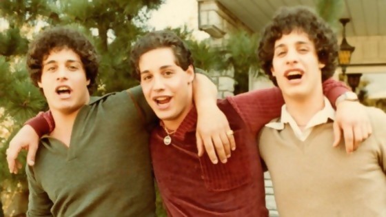 “Three Identical Strangers” y “Hacks”: un documental sorprendente y una serie para reír — Pía Supervielle — No Toquen Nada | El Espectador 810