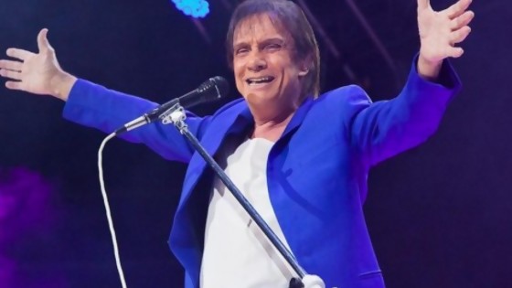 Se le quedó el auto a Roberto Carlos y ningún amigo lo auxilio  — Humor — Puras Palabras | El Espectador 810