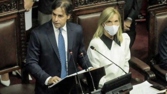 Lacalle en el Parlamento: una forma de legitimar institucionalmente su relato como la verdad — Victoria Gadea — No Toquen Nada | El Espectador 810