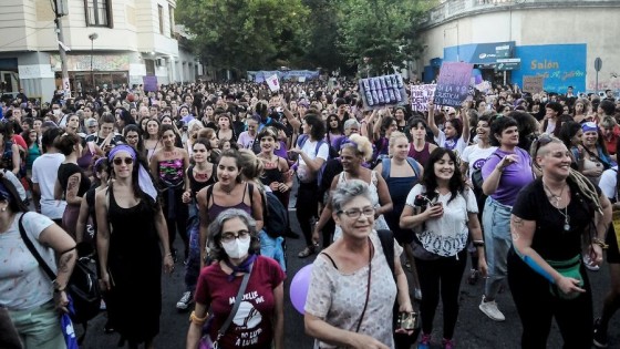 Paro del 8 de marzo: El PIT CNT generó problemas en su interna y el conflicto permanece — Cuestión política: Dr. Daniel Buquet — Más Temprano Que Tarde | El Espectador 810