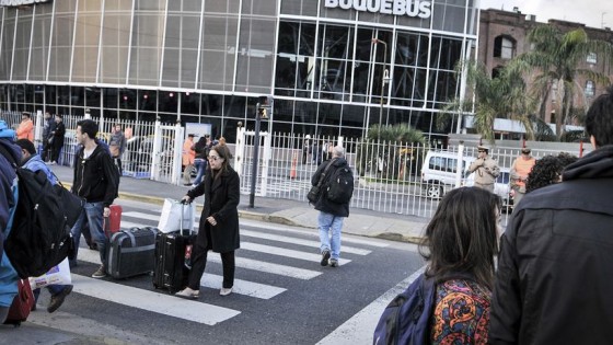 El éxodo del pueblo oriental — Economía en casa — Paren Todo | El Espectador 810