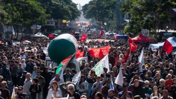 Repercusiones del 1º de mayo: ¿Por qué siempre se intenta llevar agua a molino propio? — La portada — Paren Todo | El Espectador 810