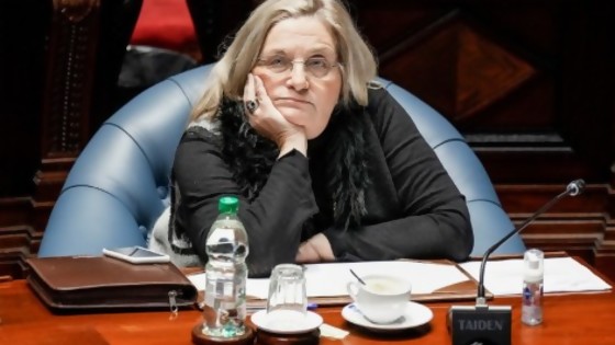 La “intervention” a Graciela Bianchi de sus compañeros de trabajo/ TLC China/ Indulgencia para todos, menos para los compañeros de copas de Humberto — Columna de Darwin — No Toquen Nada | El Espectador 810