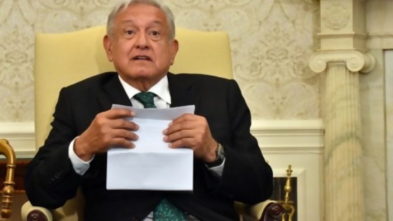 Consulta popular, sorteos para cargos y conferencias “mañaneras”: el estilo de gobierno AMLO — Victoria Gadea — No Toquen Nada | El Espectador 810