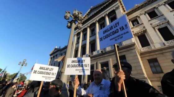 Cabildo Abierto presentó proyecto de ley para restaurar la ley de Caducidad — Cuestión de derechos: Dr. Juan Ceretta — Más Temprano Que Tarde | El Espectador 810