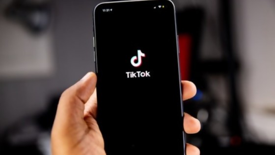 TikTok y YouTube reinan entre los adolescentes de Estados Unidos — Victoria Gadea — No Toquen Nada | El Espectador 810