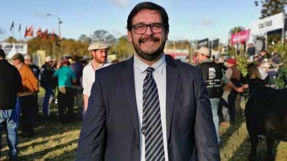 Buffa visitó stands, conversó con productores y premió en la pista central — Política — Dinámica Rural | El Espectador 810