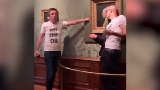 Just Stop Oil, el hijo bobo de la pareja de marketing voluntarista “Just do it” y “everything is posible”/ Elige tu propio final: noticias de la ballena pasqueada en Rocha que vuelve — Columna de Darwin — No Toquen Nada | El Espectador 810