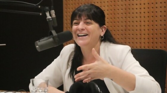 La vida de Lucía Rodríguez, hacer humor “con disciplina” y “la parte social” del Carnaval — Charlemos de vos — Abran Cancha | El Espectador 810