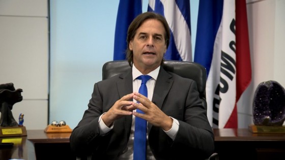 Lacalle Pou dice que ahora “hay futuro” y el Frente Amplio ve “un futuro en retroceso” — Columna de Darwin — No Toquen Nada | El Espectador 810