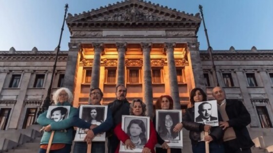  Acto público de reconocimiento de responsabilidad internacional del Estado uruguayo en los asesinatos de Silvia Reyes, Laura Raggio y Diana Maidanik, y la desaparición de Luis E. González y Óscar Tassino — Qué tiene la tarde — Más Temprano Que Tarde | El Espectador 810