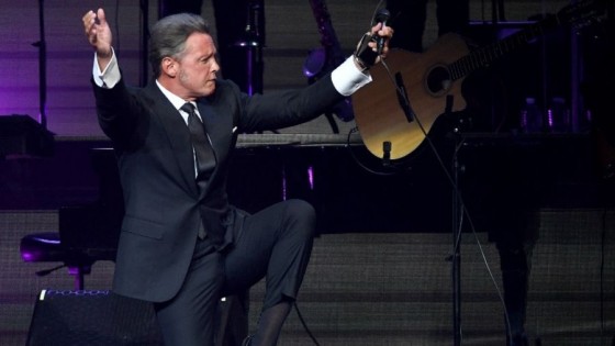 Luis Miguel regresa a Uruguay acompañado por sus teorías conspirativas — Para regalar o regalarse — Paren Todo | El Espectador 810