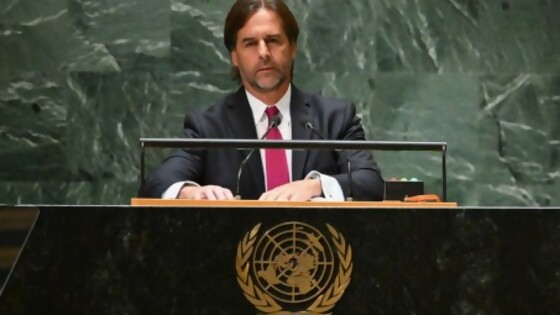 Lacalle se habló a sí mismo en la ONU/ El segundo hijo de Maneco Flores Mora, ex hermano de Flores Silva — Columna de Darwin — No Toquen Nada | El Espectador 810