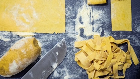 Ravioli de salmón — Al horno con Sofía Muñoz — Paren Todo | El Espectador 810