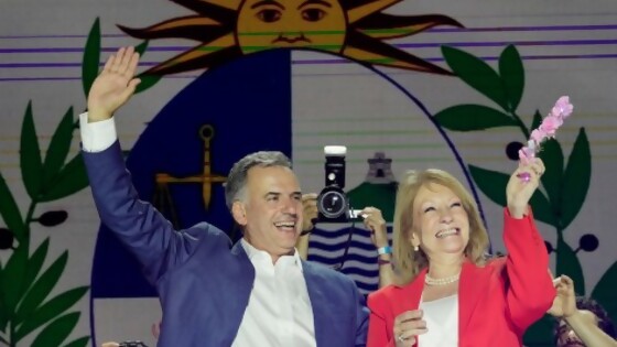 Ganadores y perdedores/ El discurso de Carolina Cringe, la ganadora que no sabe que perdió (no se lo digan) — Columna de Darwin — No Toquen Nada | El Espectador 810