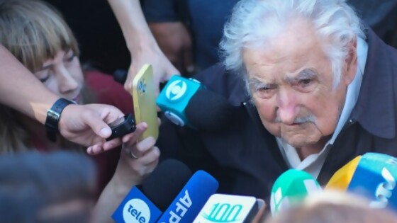 El flipper de Mujica le pega a todo lo que se mueve — Darwin concentrado — No Toquen Nada | El Espectador 810