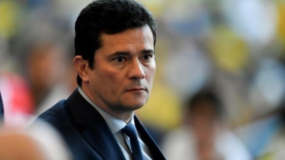 Moro, garante ético de Bolsonaro, desembarca del gobierno de Brasil — Denise Mota — No Toquen Nada | El Espectador 810