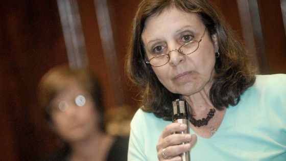 Ana Olivera: “El 13 de enero mandamos un correo dirigido a las nuevas autoridades con toda la información” — Entrevistas — Al Día 810 | El Espectador 810