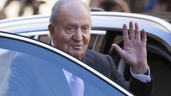 La huida de Juan Carlos y la explosión de Beirut — Columna de Darwin — No Toquen Nada | El Espectador 810