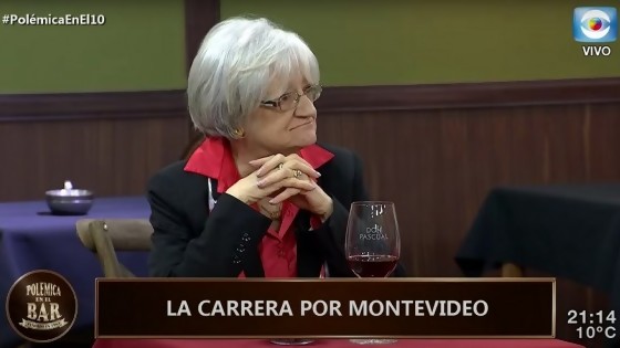 Darwin y las viejas: Glenda Rondán, el Rey Juan Carlos y la dudosa trazabilidad de las cenizas — Columna de Darwin — No Toquen Nada | El Espectador 810