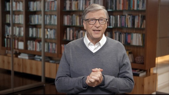 “¡Con la vaca no!”, Darwin declaró a Bill Gates enemigo en común de Uruguay-Paraguay, la doble alianza — Columna de Darwin — No Toquen Nada | El Espectador 810