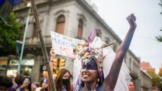 El Peñarol del quinquenio (feminismo según Darwin) y churrasco de probeta  — NTN Concentrado — No Toquen Nada | El Espectador 810