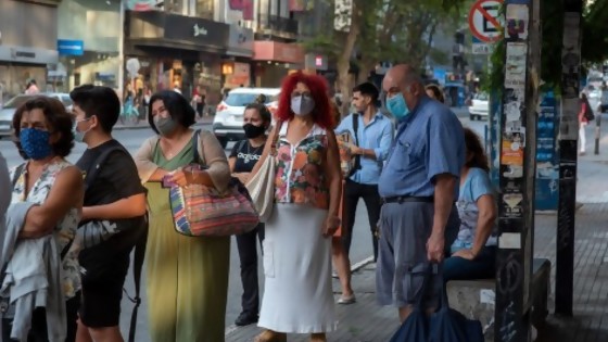 El Sindicato Médico reclama medidas para bajar la movilidad de las personas — Qué tiene la tarde — Más Temprano Que Tarde | El Espectador 810