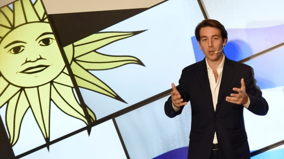 Sartori: la enorme carpa vacía y la gran rueda de prensa de la madre — Informes — No Toquen Nada | El Espectador 810