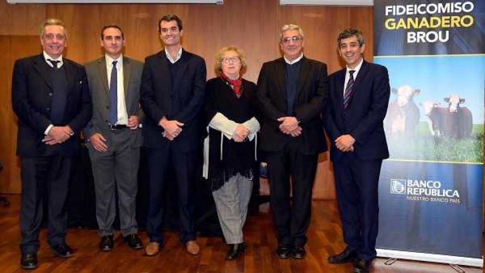 El BROU ofrece más herramientas al sector ganadero, bajo un fideicomiso — Economía — Dinámica Rural | El Espectador 810