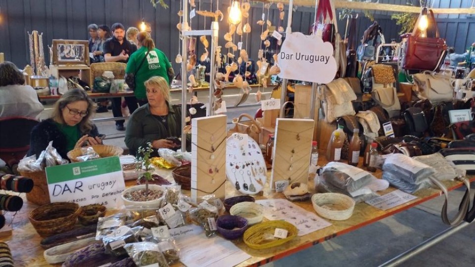Feria de emprendimientos en la Semana Criolla, dirigida a productores de la economía social y solidaria — Qué tiene la tarde — Más Temprano Que Tarde | El Espectador 810