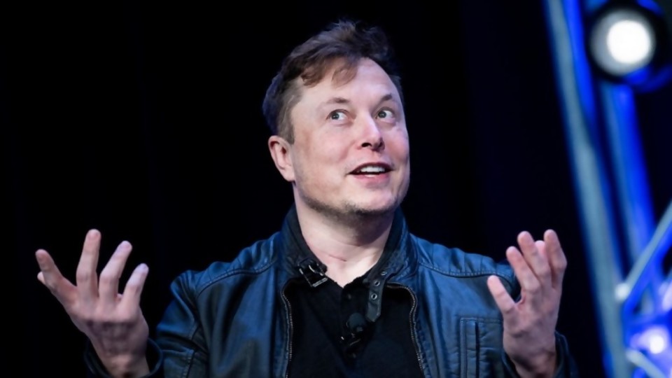 Elon Musk compró Twitter y le puso precio y dudas a la libertad de expresión — Victoria Gadea — No Toquen Nada | El Espectador 810