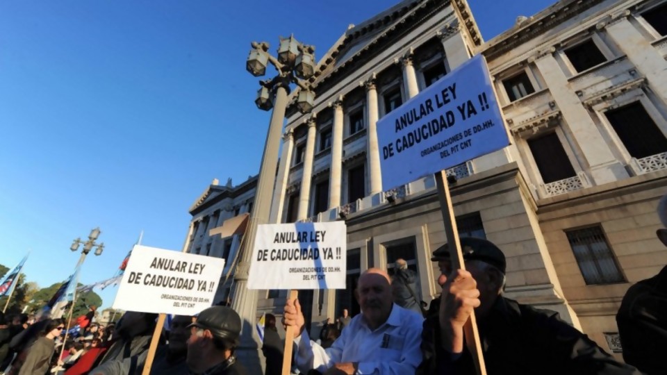 Cabildo Abierto presentó proyecto de ley para restaurar la ley de Caducidad —  Cuestión de derechos: Dr. Juan Ceretta — Más Temprano Que Tarde | El Espectador 810