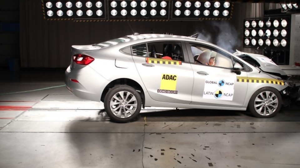 Latin NCAP: la importancia del primer 5 estrellas en seguridad para Chevrolet —  Audios — No Toquen Nada | El Espectador 810