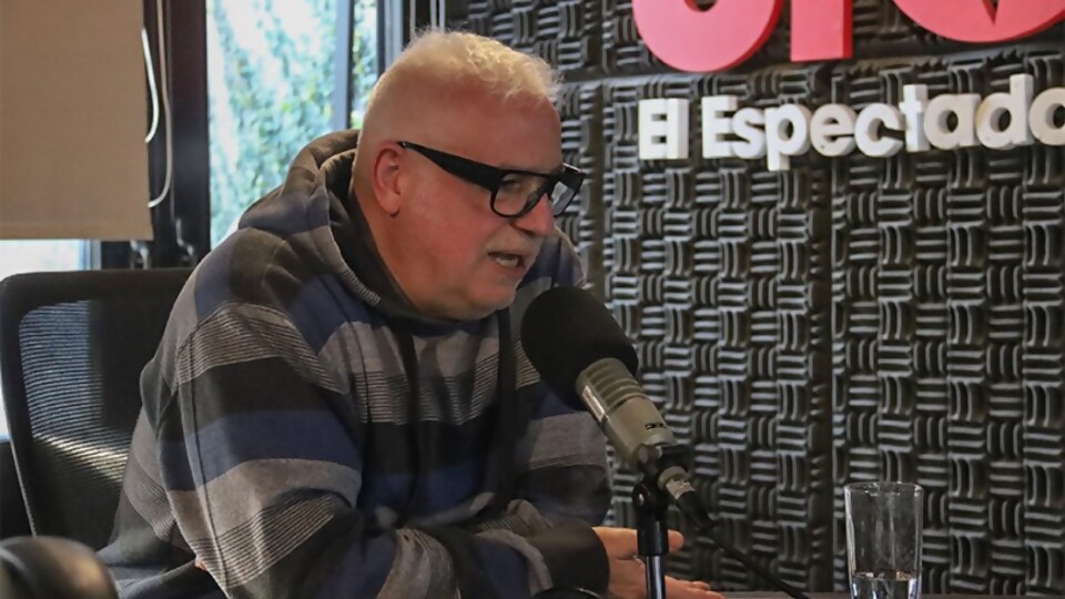 “Tenemos mucha curiosidad de probar cosas que tenemos guardadas en el tintero” —  La entrevista — Paren Todo | El Espectador 810