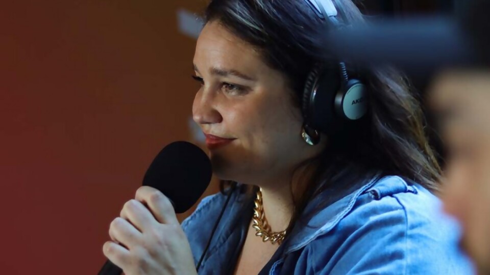 Vicky Ripa presentó en vivo su primer disco solista —  Entrevistas — No Toquen Nada | El Espectador 810