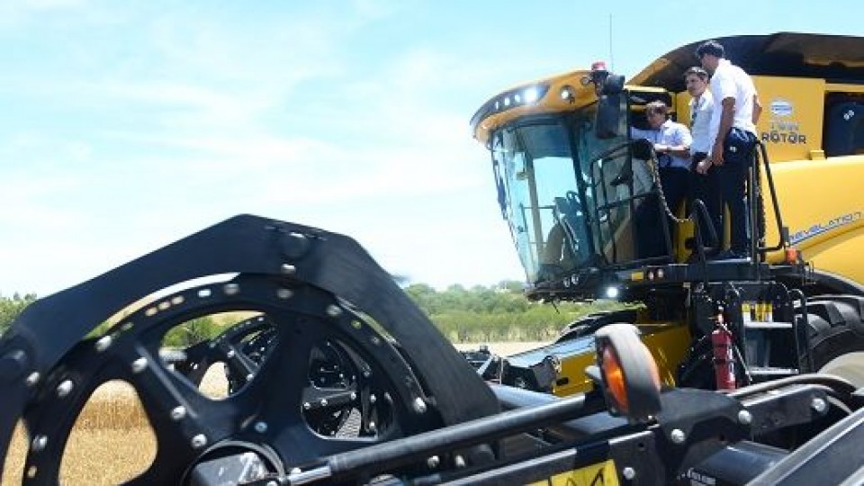 Lacalle Pou: la ‘‘obligación intelectual y moral” de estar en donde hay producción rural —  Política — Dinámica Rural | El Espectador 810