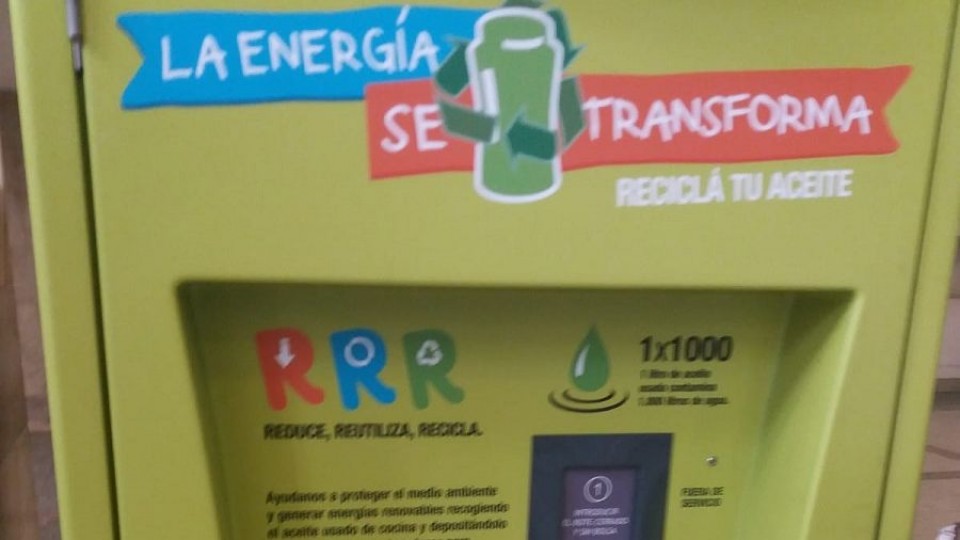 Montevideo: cifras récord en reciclaje de aceite doméstico —  Qué tiene la tarde — Más Temprano Que Tarde | El Espectador 810