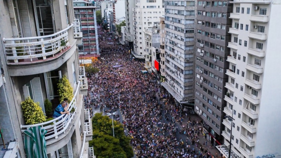 Los principales titulares de este martes 8 de marzo —  Titulares — Primera Mañana | El Espectador 810