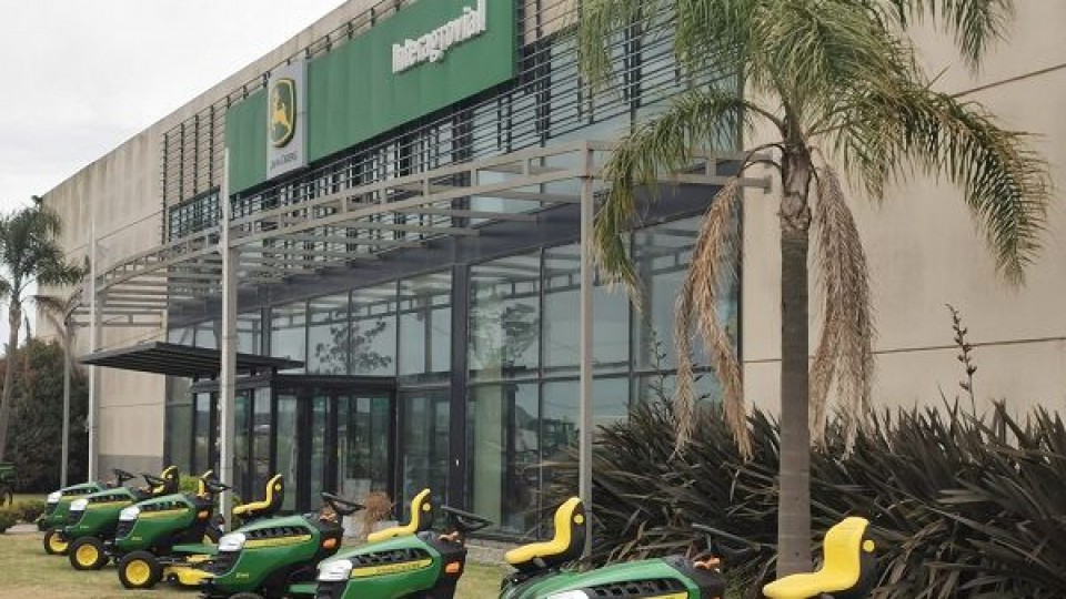 La tradicional Feria de Interagrovial John Deere promueve tecnología y beneficios que ''se destacan'' —  Inversión — Dinámica Rural | El Espectador 810