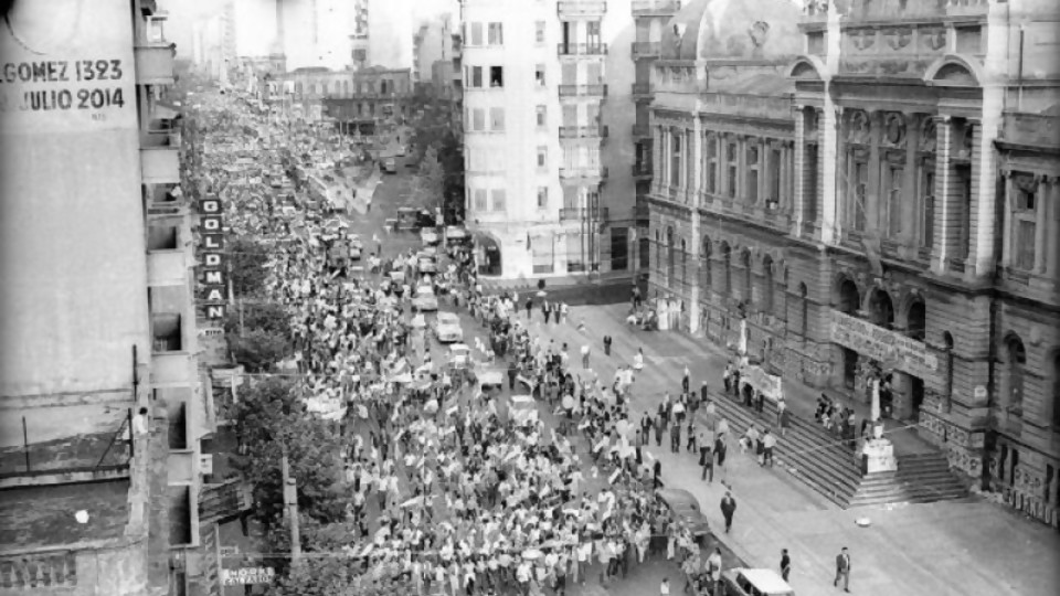 “Siguen faltando políticas eficaces del Estado para la persecución de los delitos de lesa humanidad” —  Entrada libre — Más Temprano Que Tarde | El Espectador 810