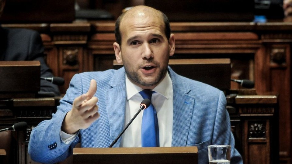 ¿En qué consisten el plan de ahorro y el programa de modernización legislativa en el Parlamento? —  Entrevistas — Primera Mañana | El Espectador 810