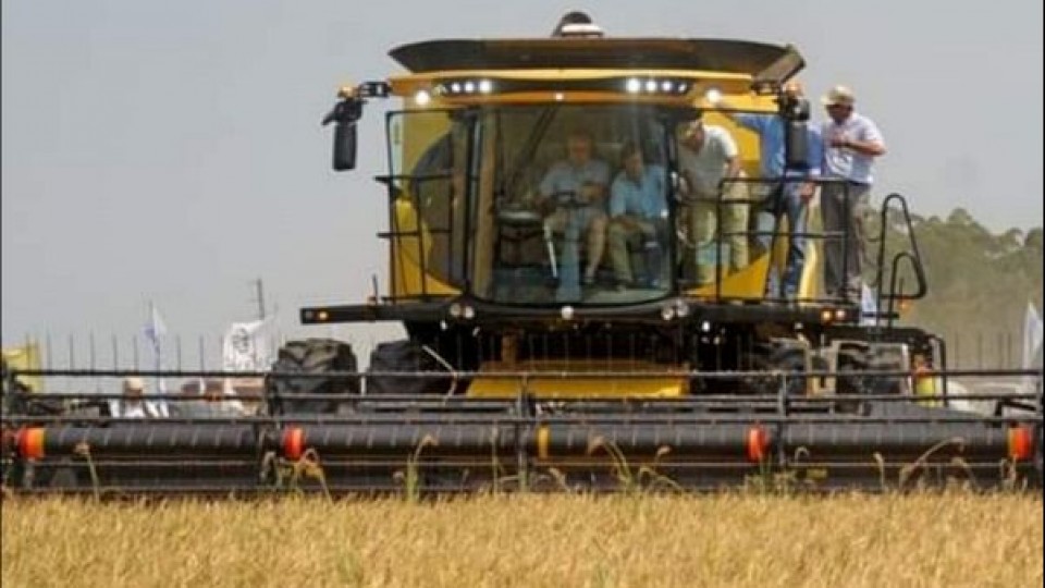 Financiamiento, costos, y mercados fueron los temas entre el presidente Lacalle Pou y ACA —  Agricultura — Dinámica Rural | El Espectador 810