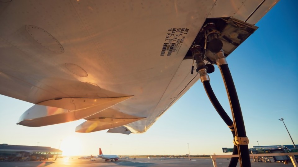 Desmonopolización de venta de combustible en aeropuertos: “se lesionó el diálogo entre el oficialismo y la oposición” —  Entrada libre — Más Temprano Que Tarde | El Espectador 810