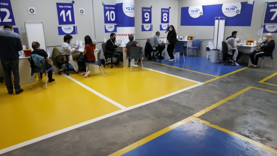Israel encabeza la lista de países que vacunó más gente contra COVID 19 — La Entrevista — Más Temprano Que Tarde | El Espectador 810